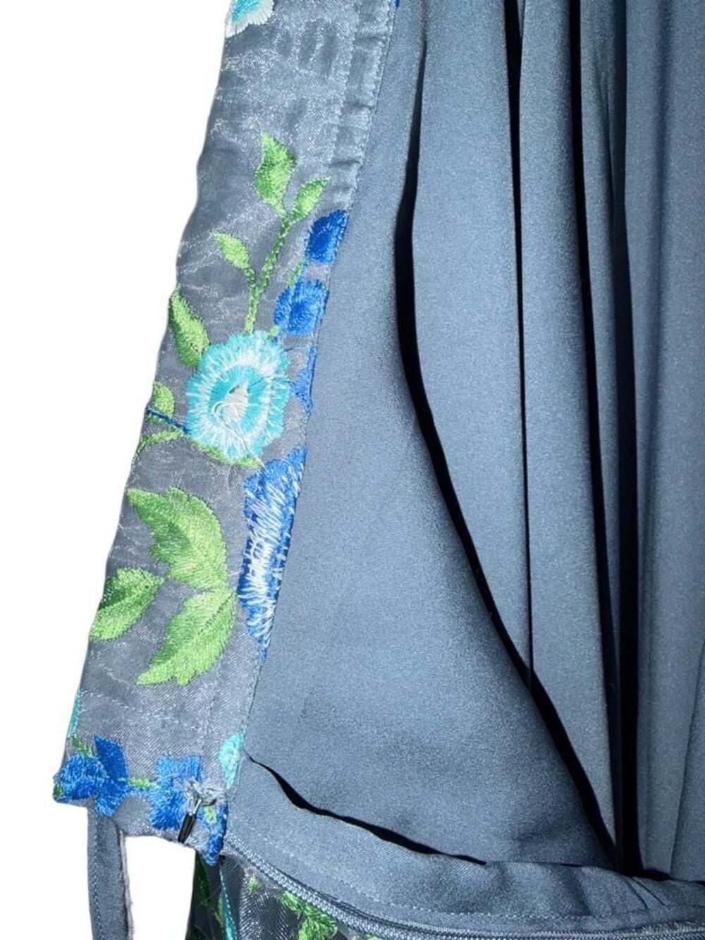 NWT The Saree Room Grey Blossom Lehenga Maxi Skirt - Size XS - Picture 10 of 12